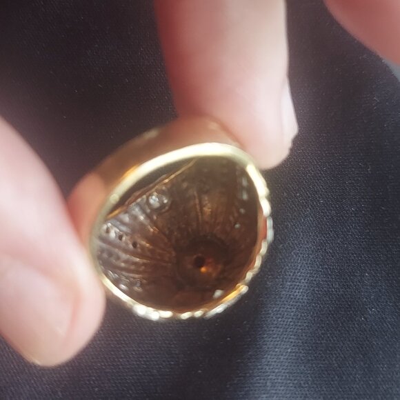 14k gold and genuine diamond ring, size 6 - Picture 13 of 16